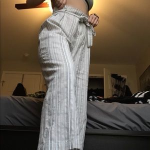 wide-leg, cropped, striped pants !!